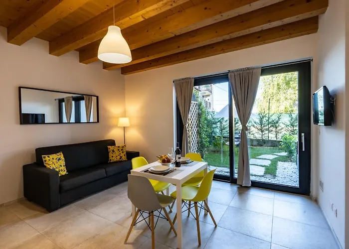 Casa Tina Diano dʼAlba